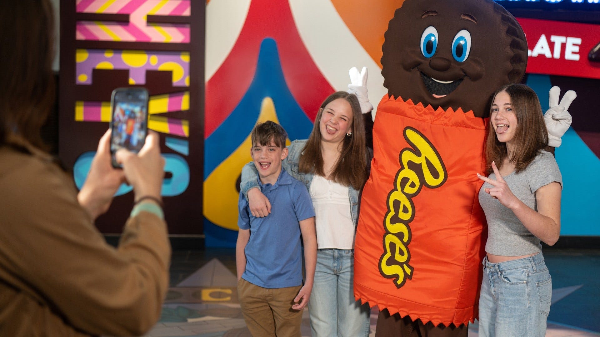 HERSHEY'S Characters
